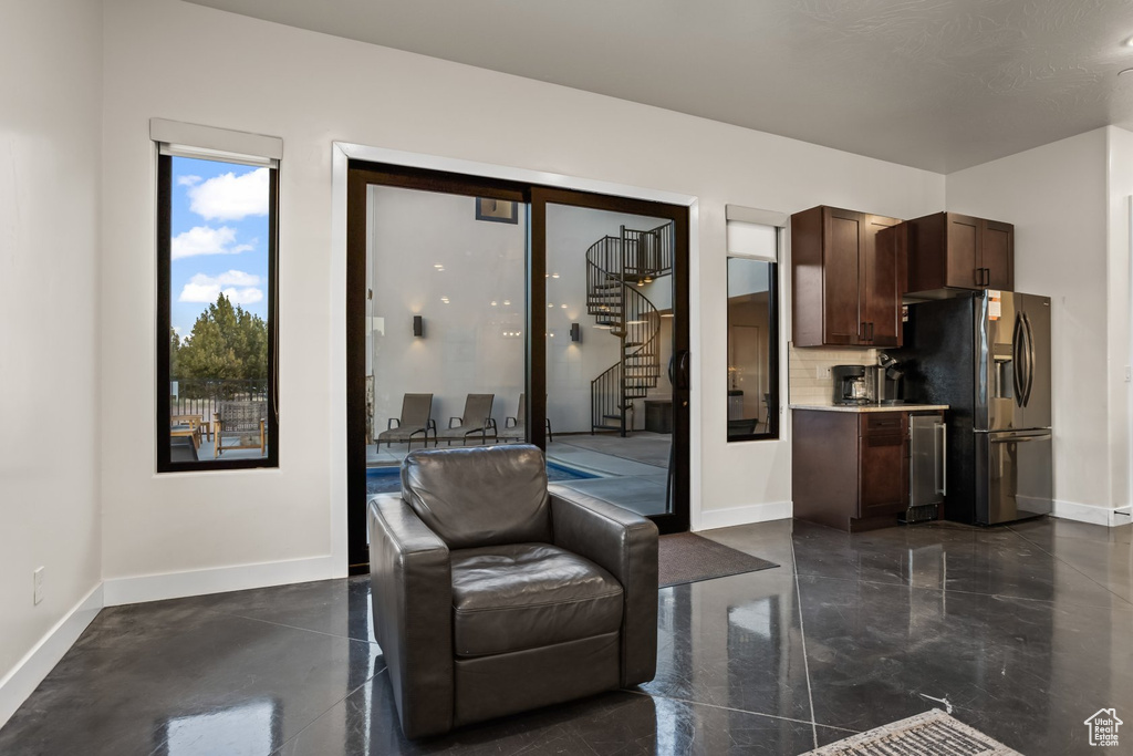 Living area with a textured ceiling