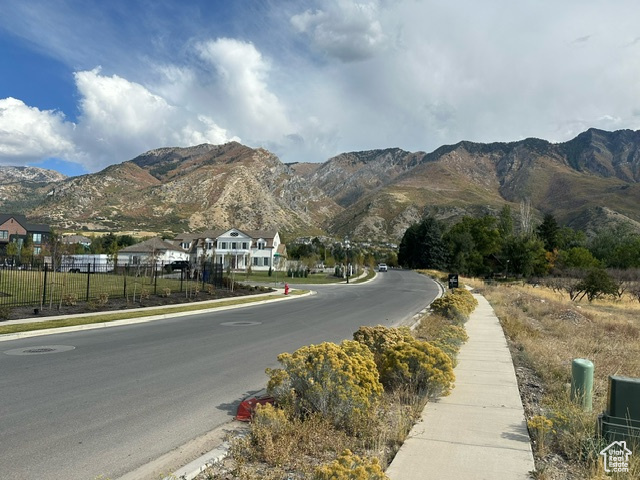 View of mountain feature