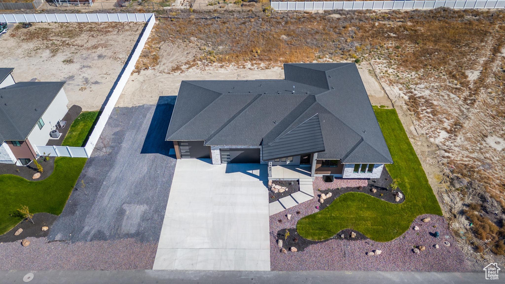 Birds eye view of property