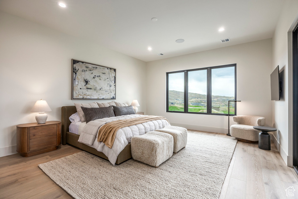 Photo 48 for MLS #2029955 at 1577 W Skyridge Dr