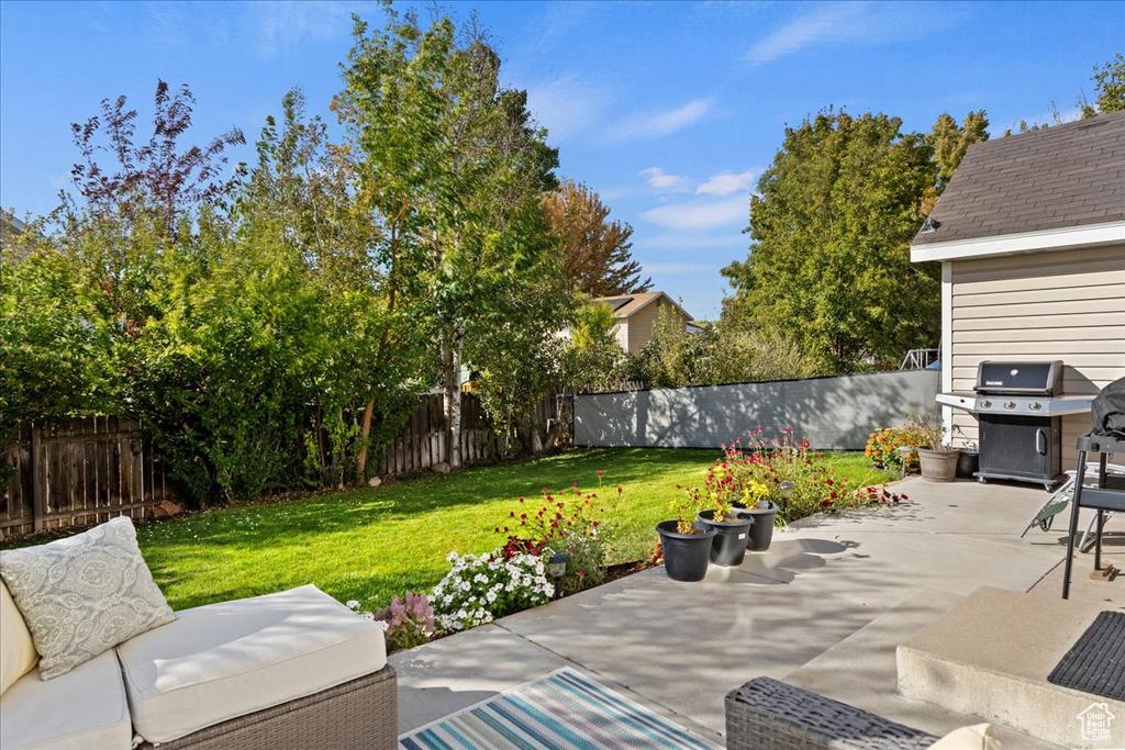 View of patio / terrace featuring grilling area