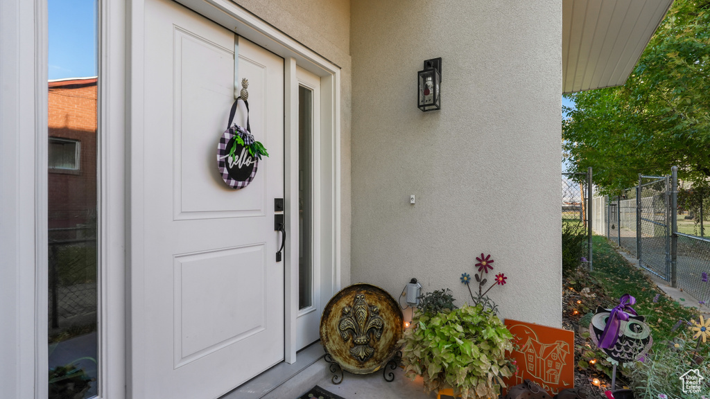 252 E 5000 S Washington Terrace UT 84405 395,000