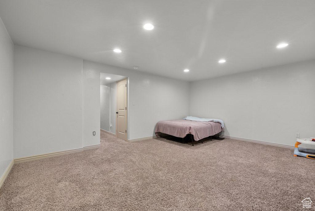 Unfurnished bedroom featuring carpet flooring