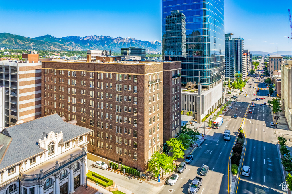City view with a mountain view