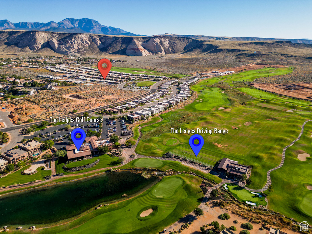 Bird's eye view with a mountain view