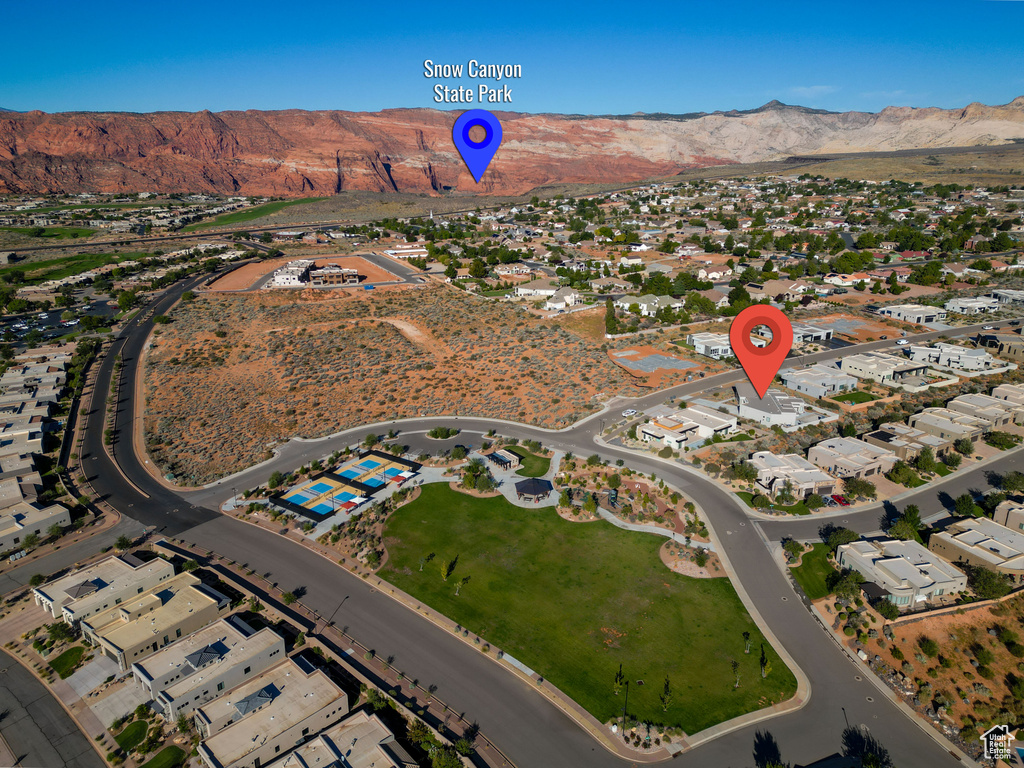 Drone / aerial view featuring a mountain view