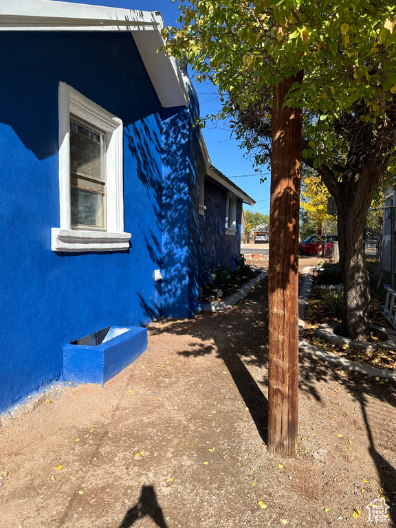 View of side of home