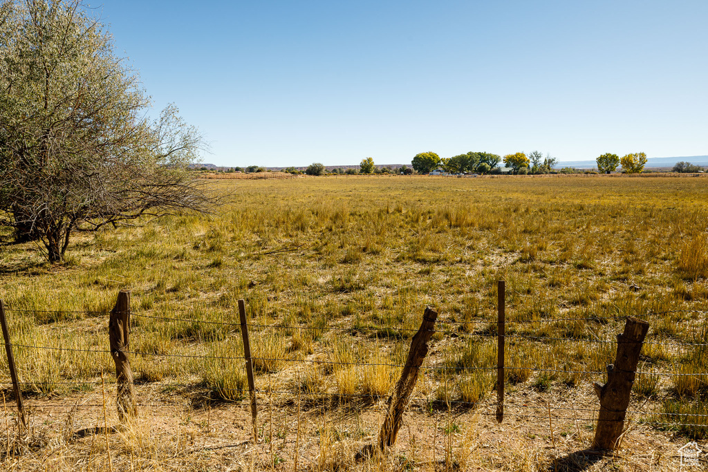 View of local wilderness featuring a rural view