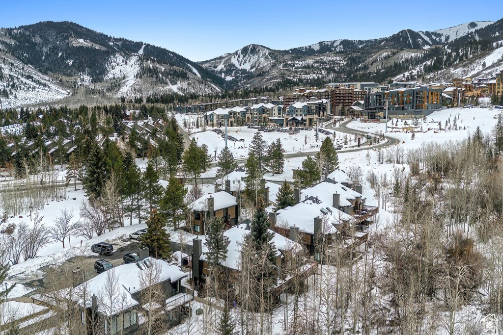 View of mountain feature featuring a residential view