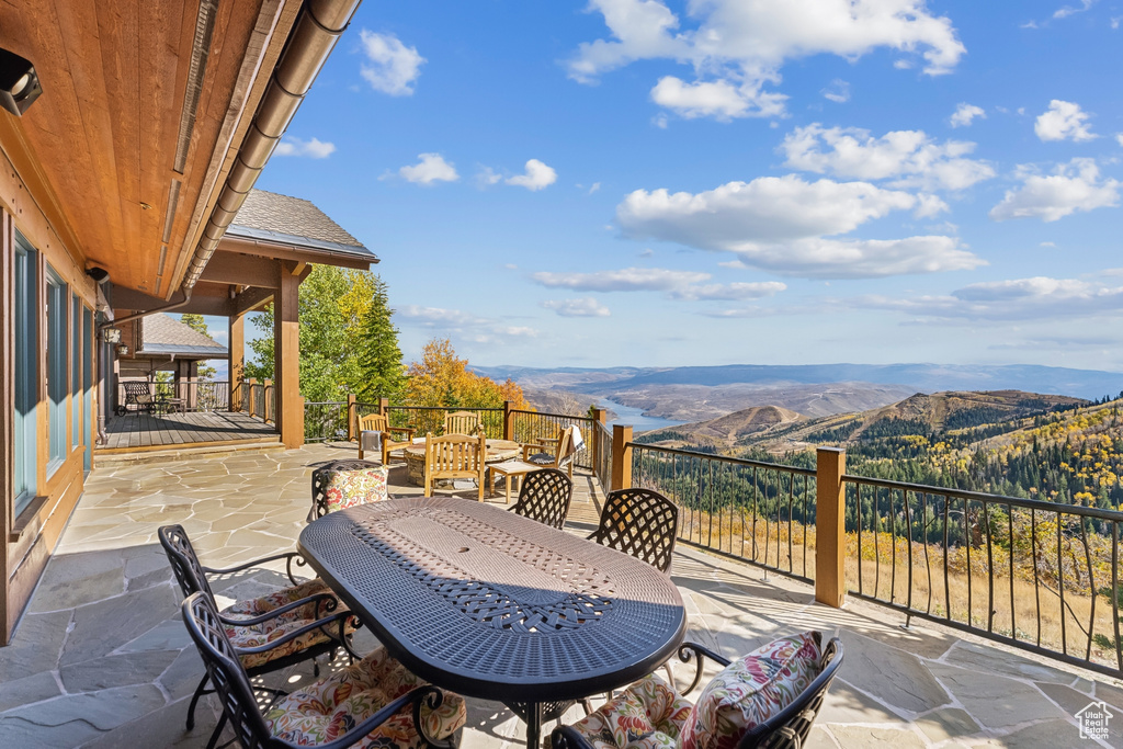 View of patio / terrace featuring a mountain view