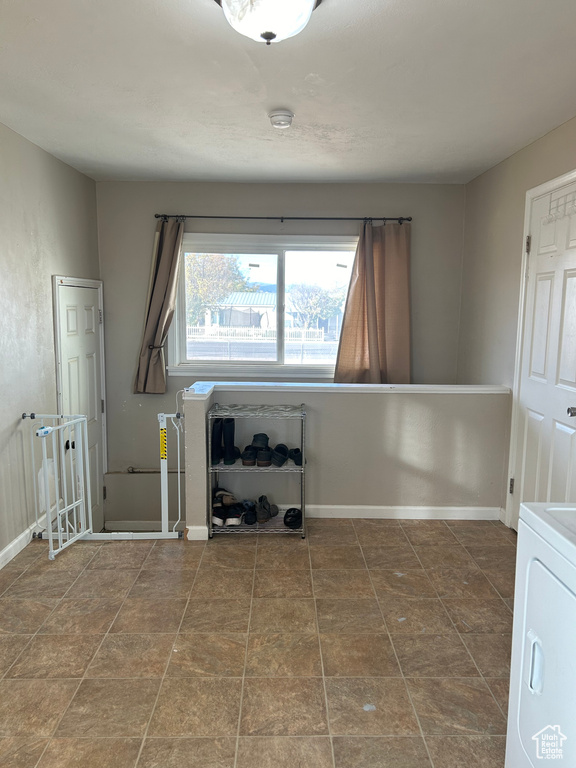 Interior space with washer / dryer