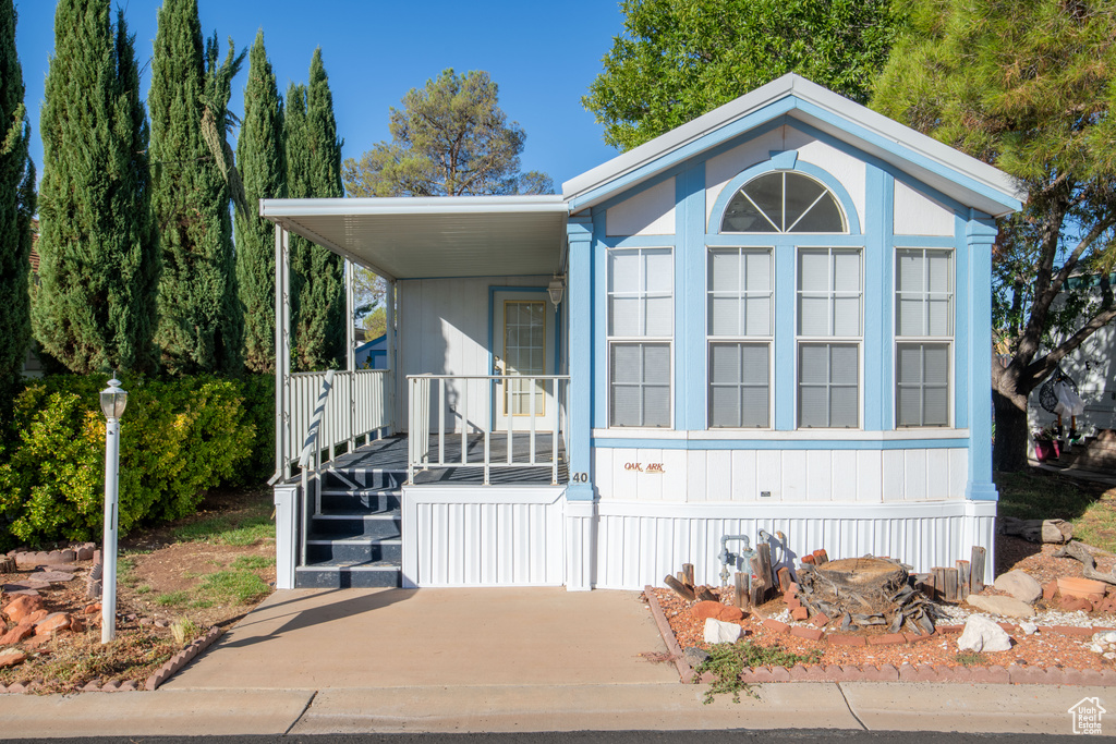 View of manufactured / mobile home