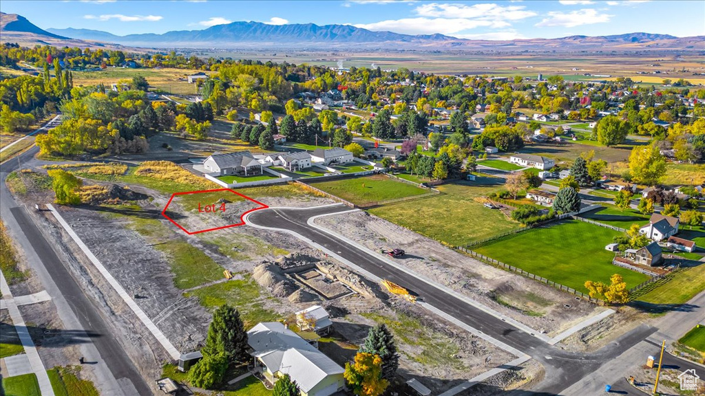 Drone / aerial view featuring a mountain view