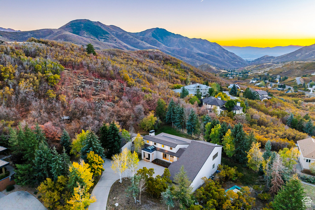 Aerial view at dusk with a mountain view