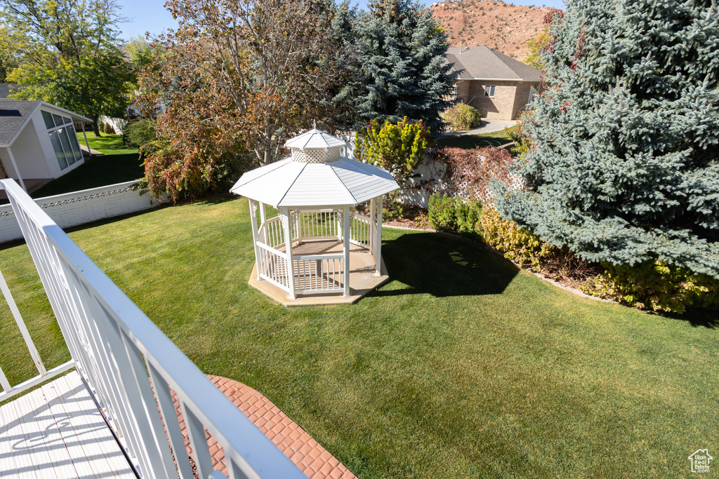 View of yard featuring a mountain view