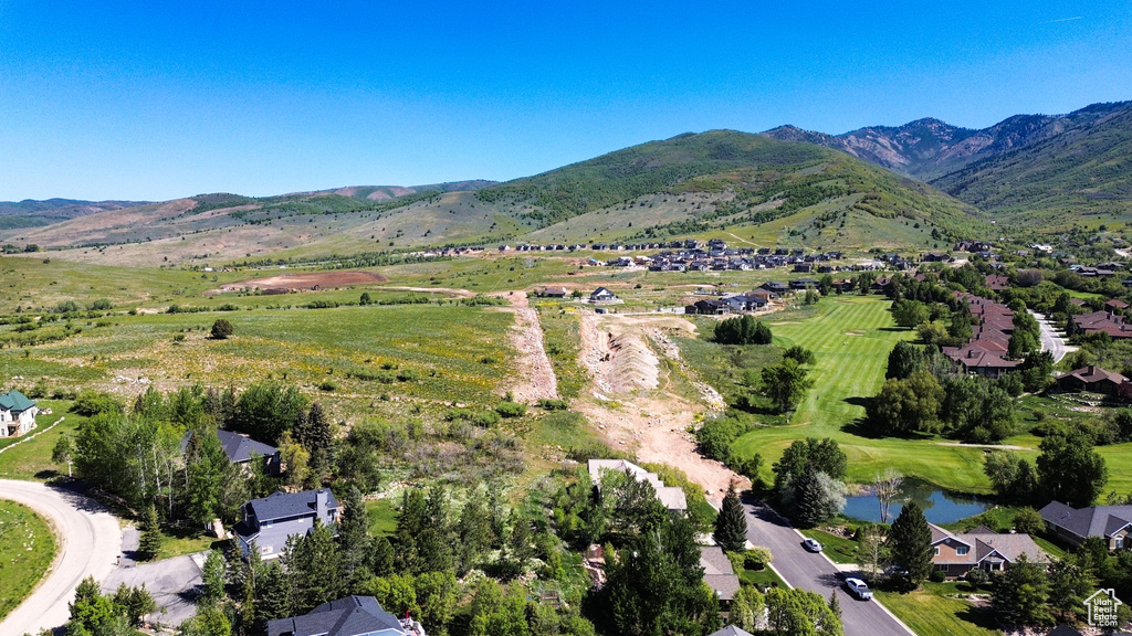 Aerial overview of property\\\\\\\\\\\\\\\\\\\\\\\\\\\\\\\'s location featuring mountains