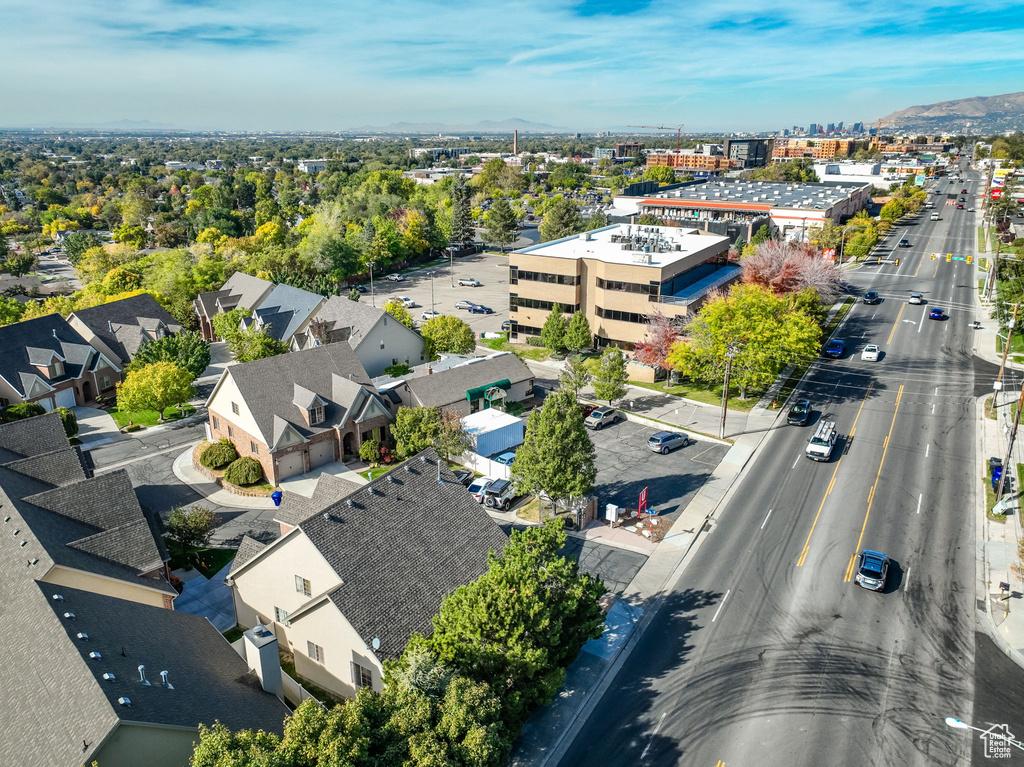 Birds eye view of property