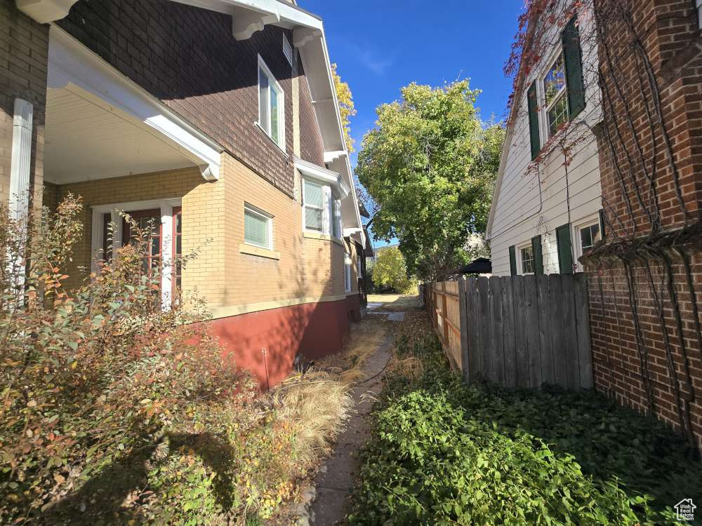 View of home\'s exterior
