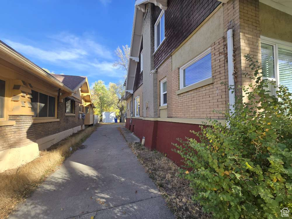 View of side of home