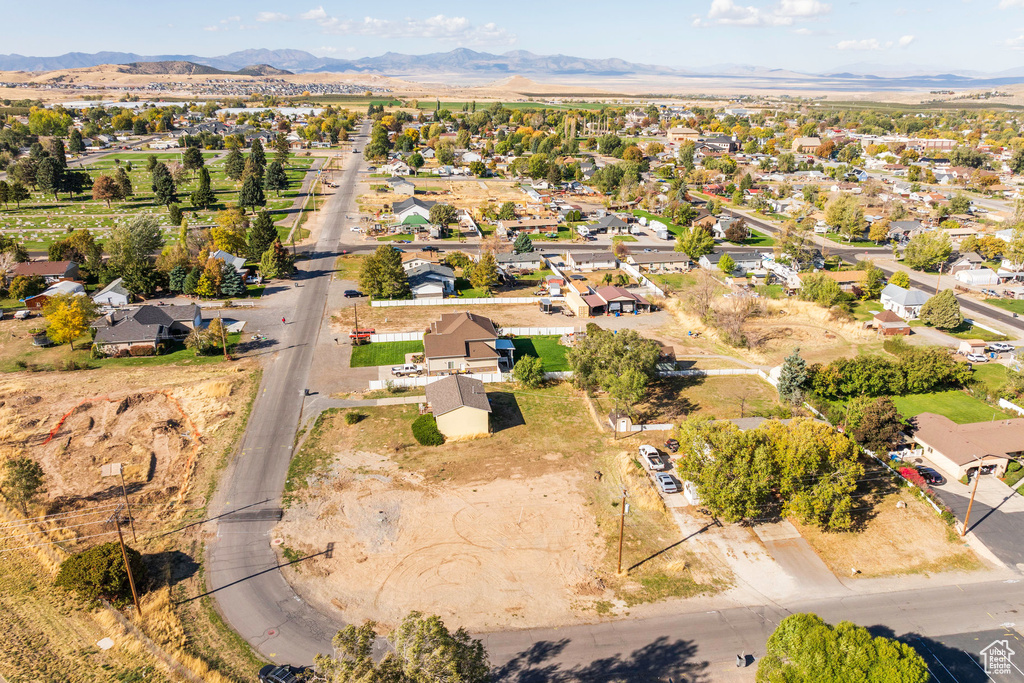 Bird's eye view with a mountain view