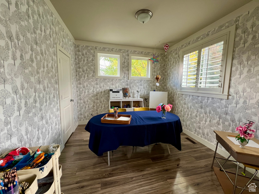 Playroom featuring dark hardwood / wood-style flooring