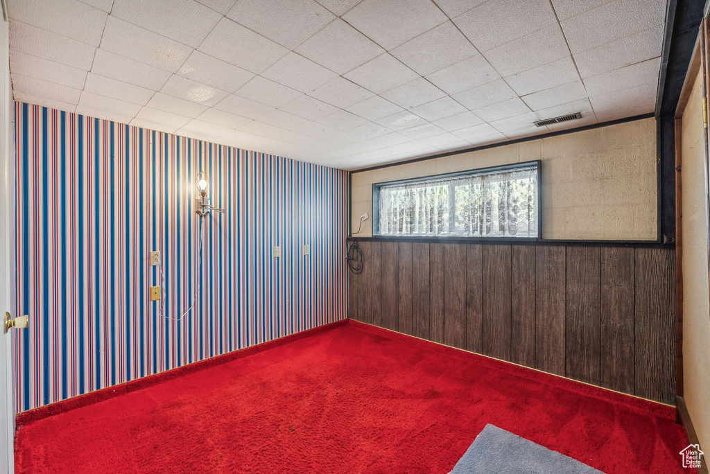 View of carpeted spare room