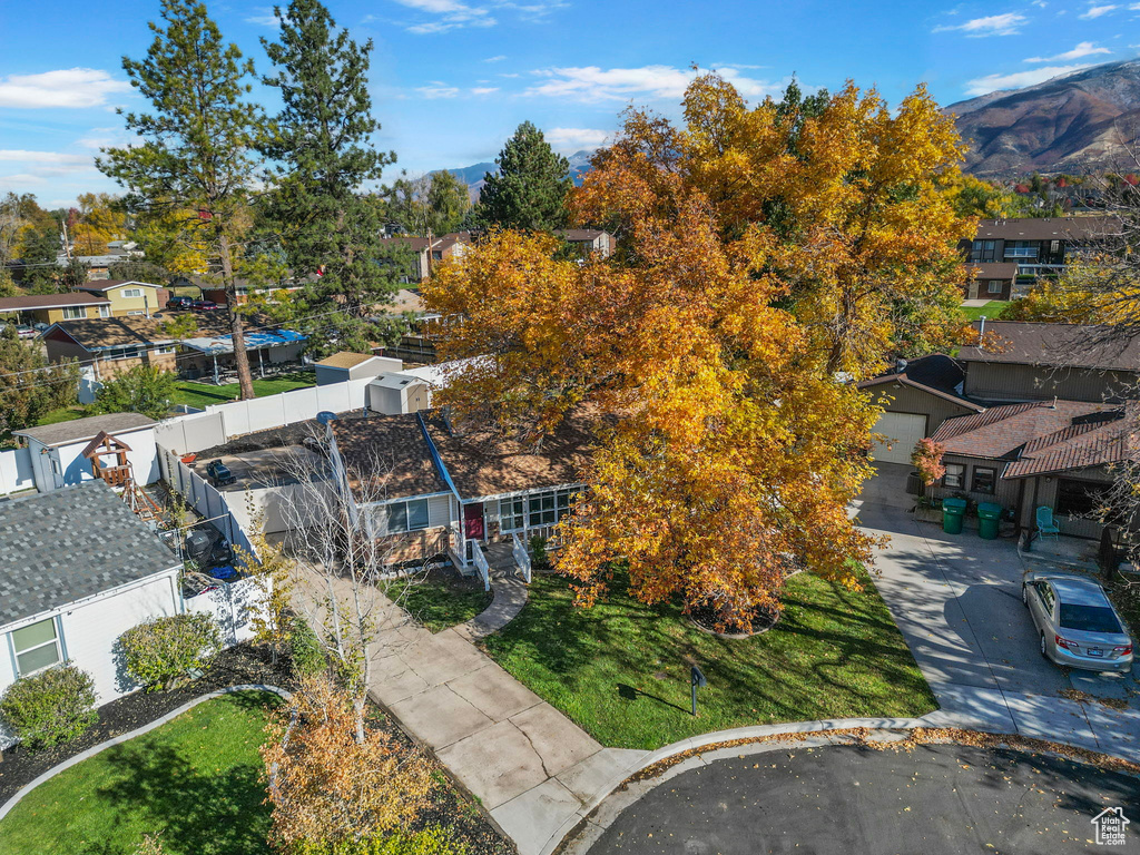 Birds eye view of property with a mountain view