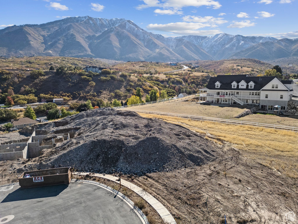 View of mountain feature