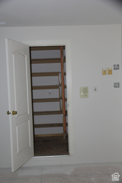 Staircase with concrete floors