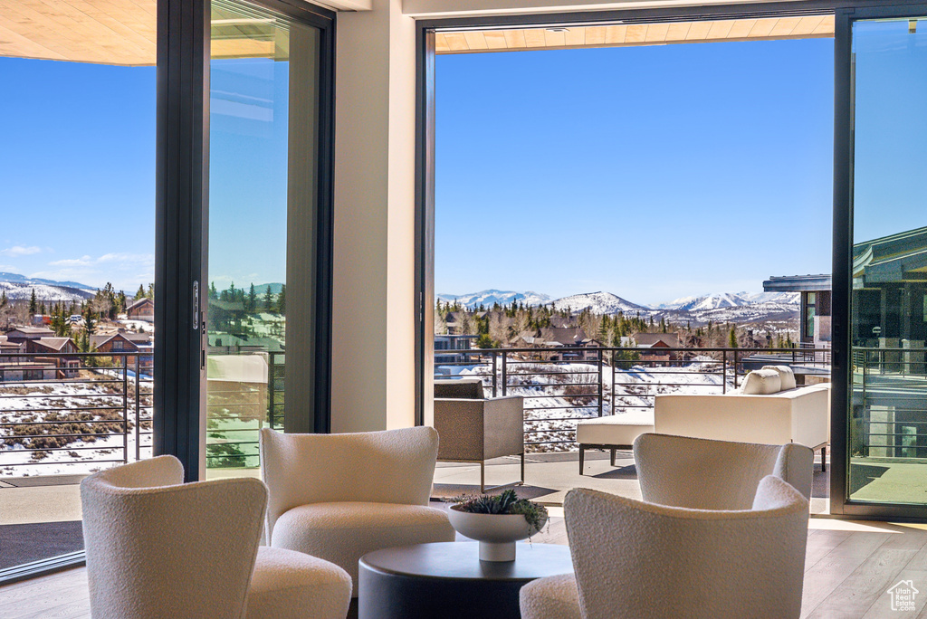Community lobby featuring a mountain view