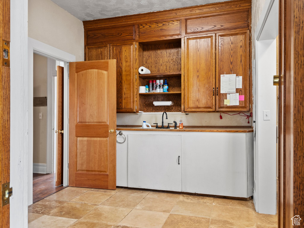 Kitchen with sink