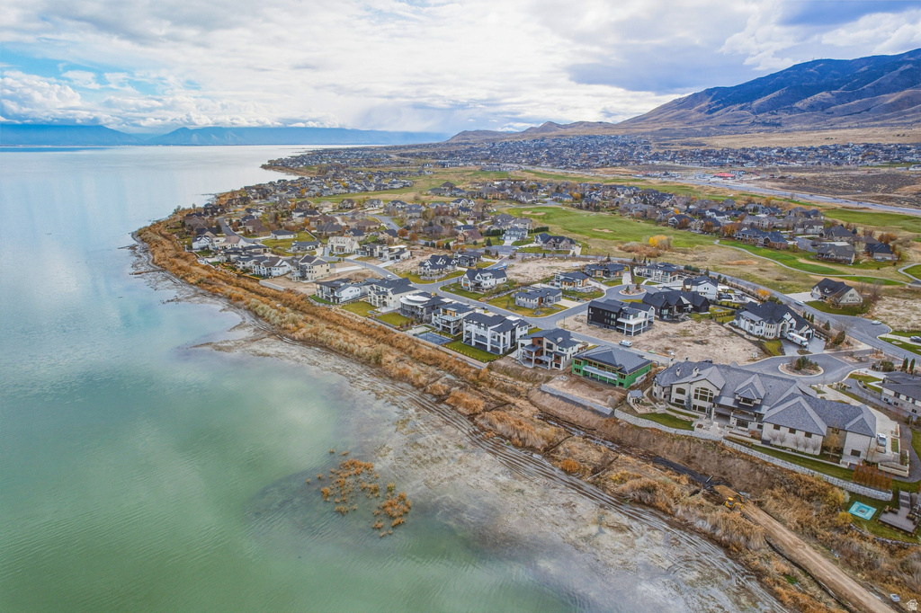 277 E BENNETT LN Saratoga Springs, UT 84045