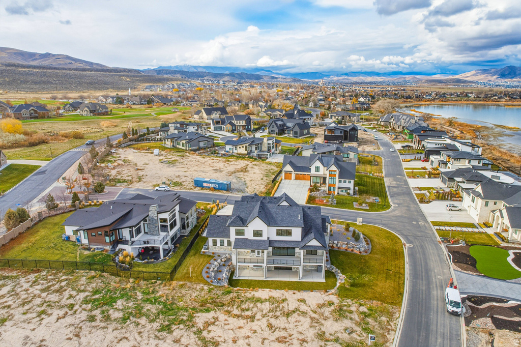 277 E BENNETT LN Saratoga Springs, UT 84045