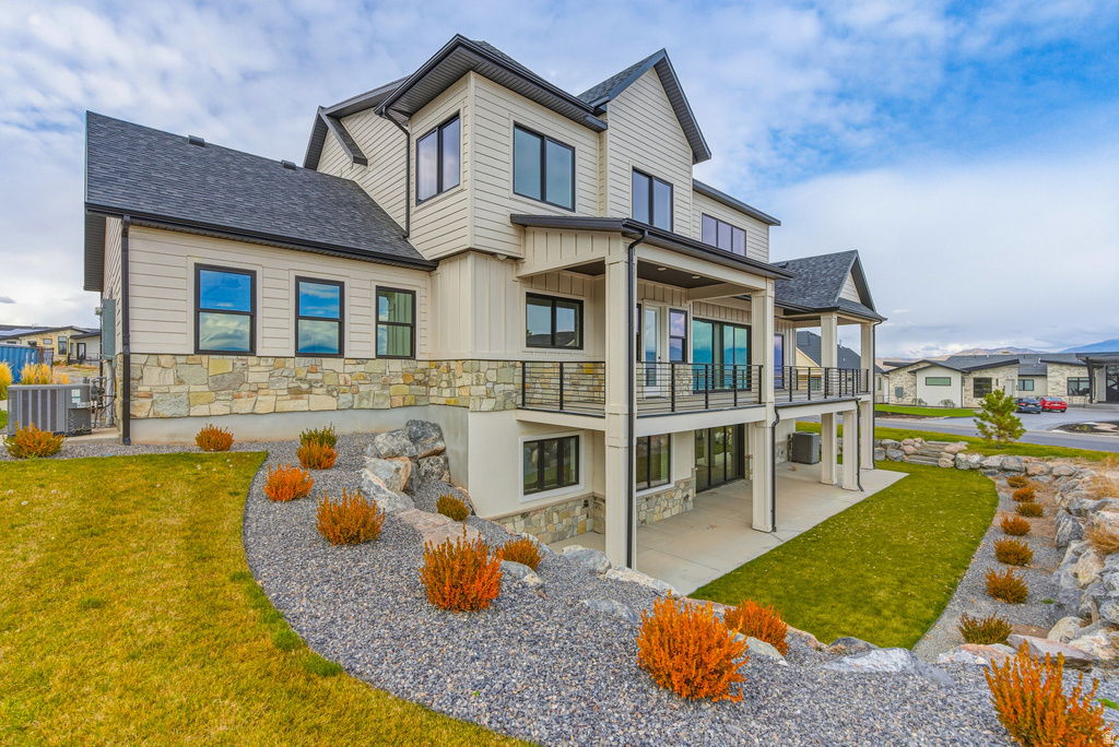 277 E BENNETT LN Saratoga Springs, UT 84045