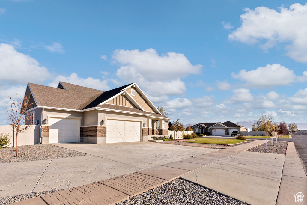 View of front facade with a garage