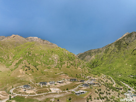 View of mountain feature