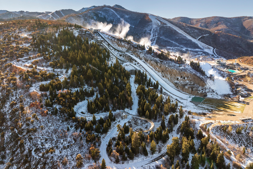 View of mountain feature