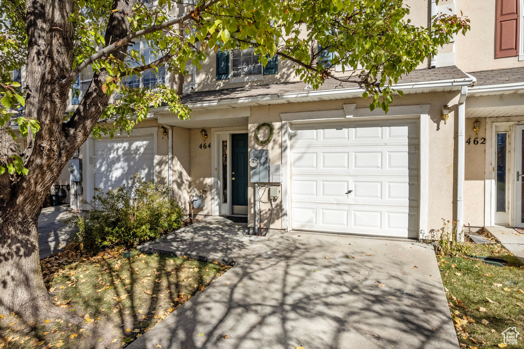 View of front of home featuring a garage