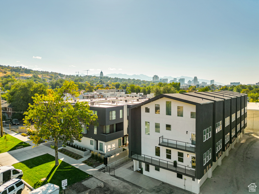 Birds eye view of property