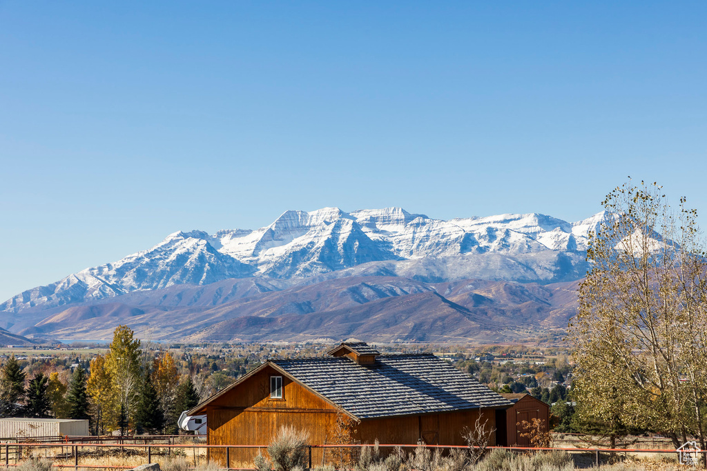 View of mountain feature