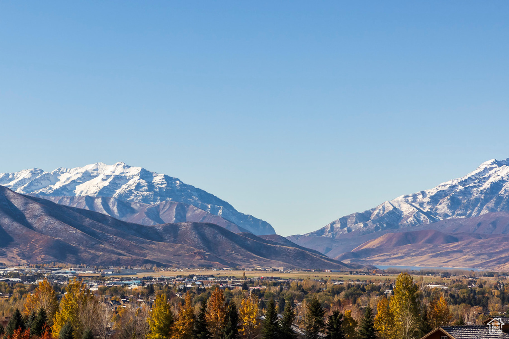 View of mountain feature