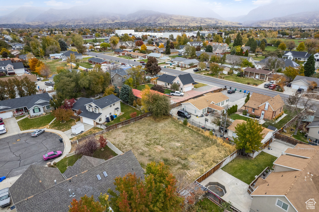 Bird's eye view with a mountain view