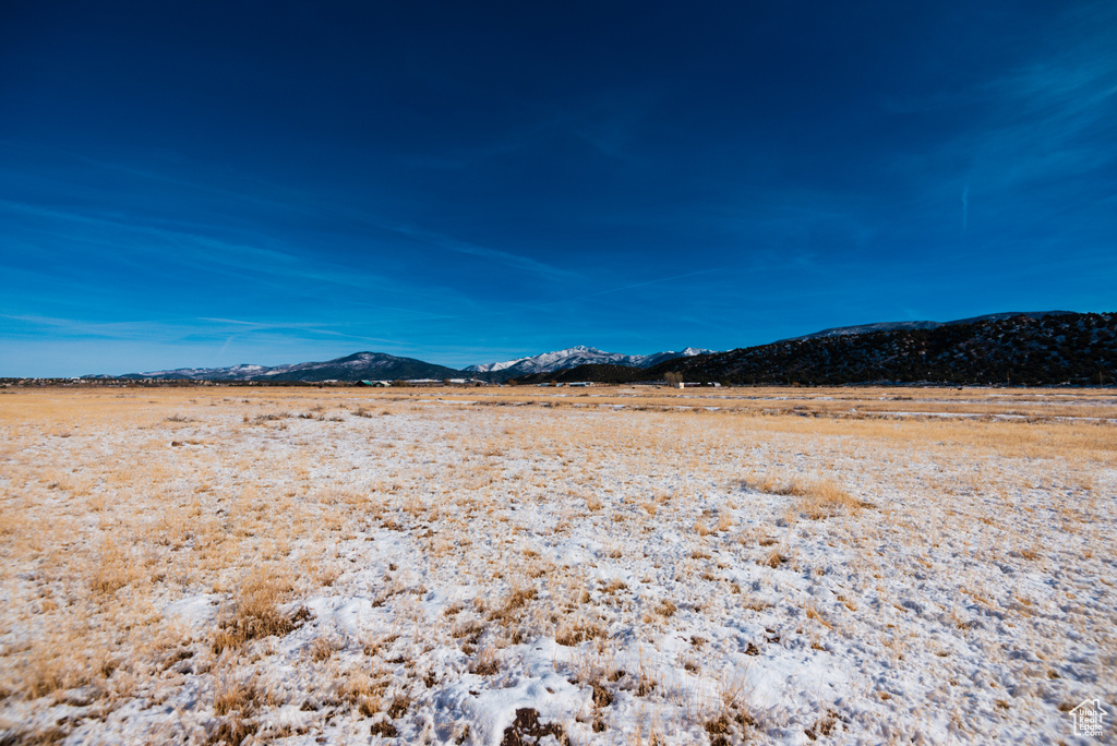 View of mountain feature