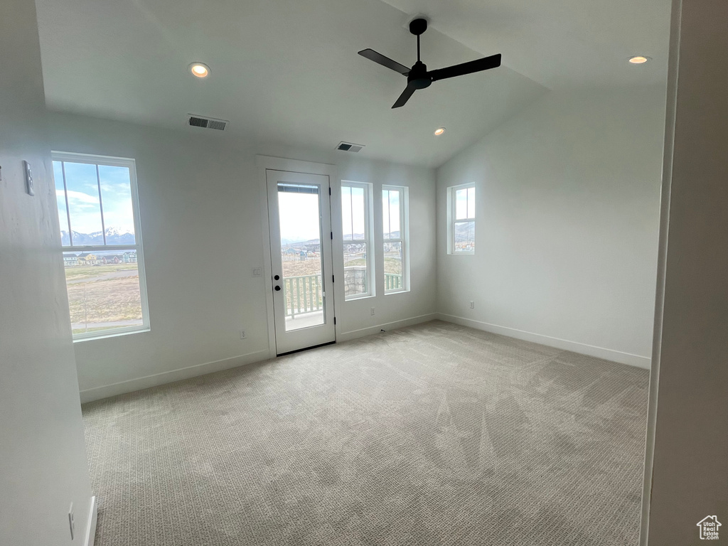 Unfurnished room with recessed lighting, visible vents, baseboards, and a ceiling fan