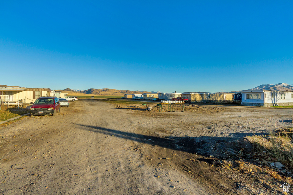 View of yard with a mountain view