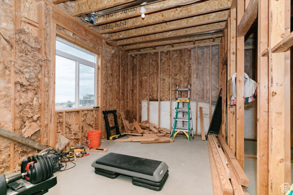 Misc room with concrete flooring