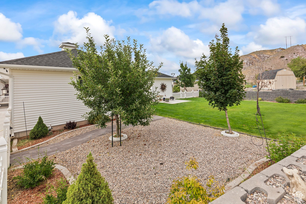 View of yard with a mountain view