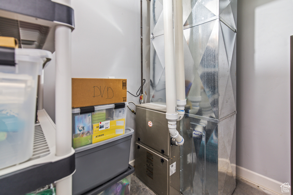 Utilities featuring heating unit