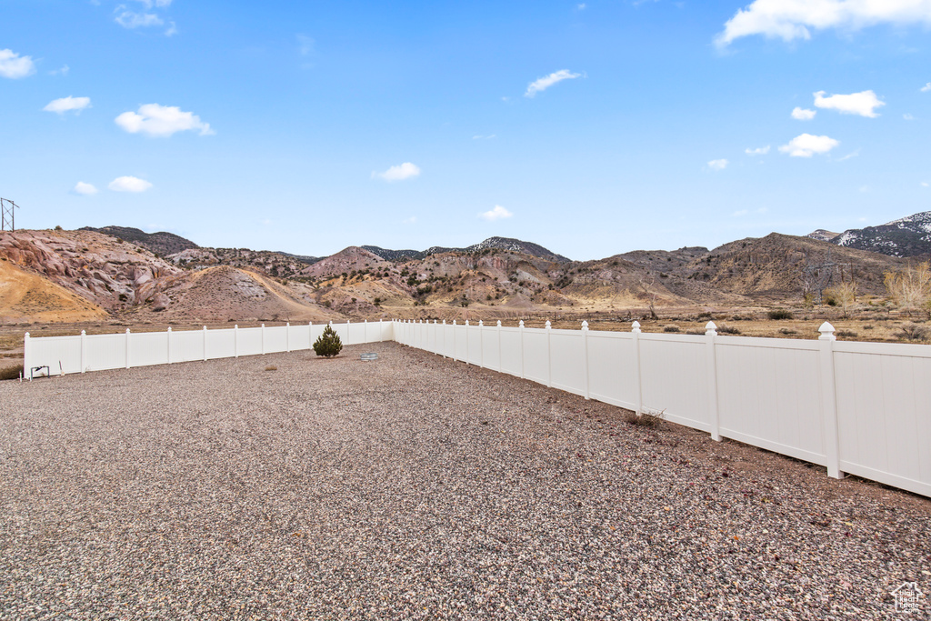 View of yard featuring a mountain view
