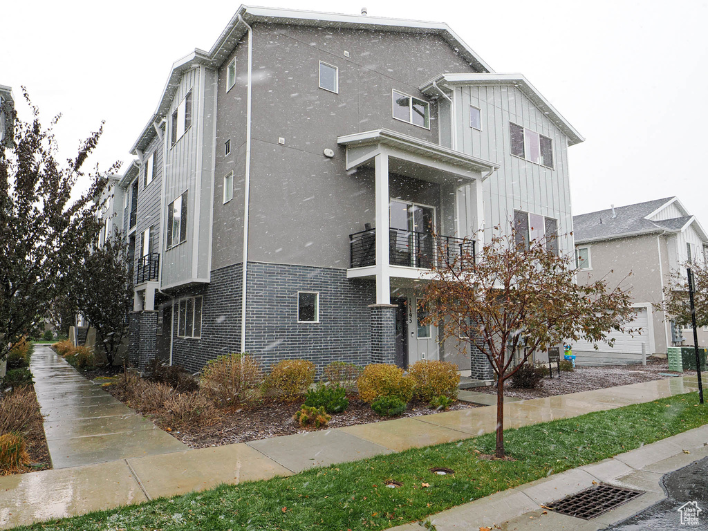 View of building exterior